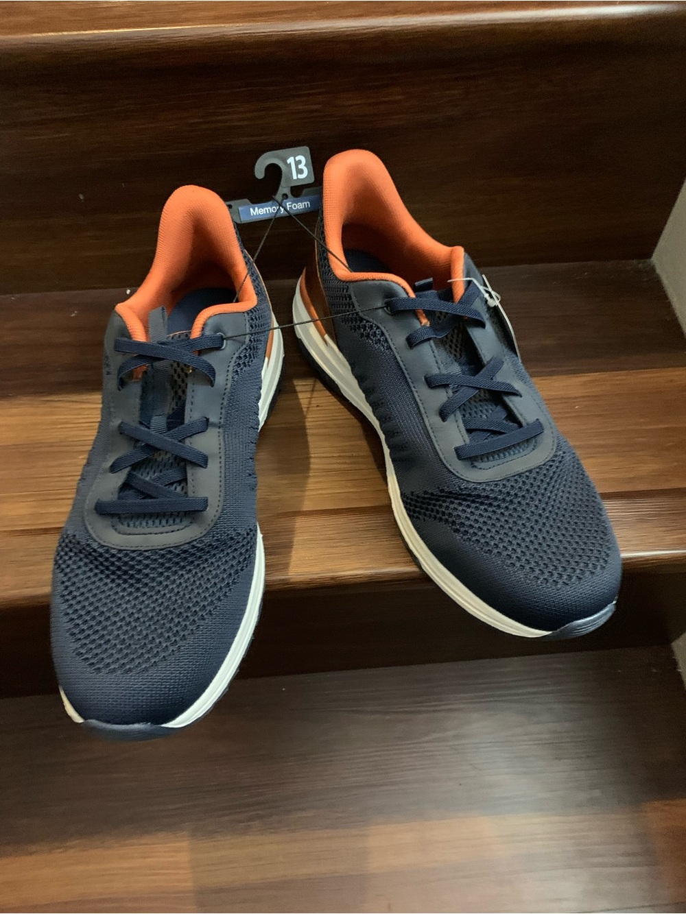New Men’s George Men's Navy and Orange Athletic Memory Foam Sneakers. Size 13
